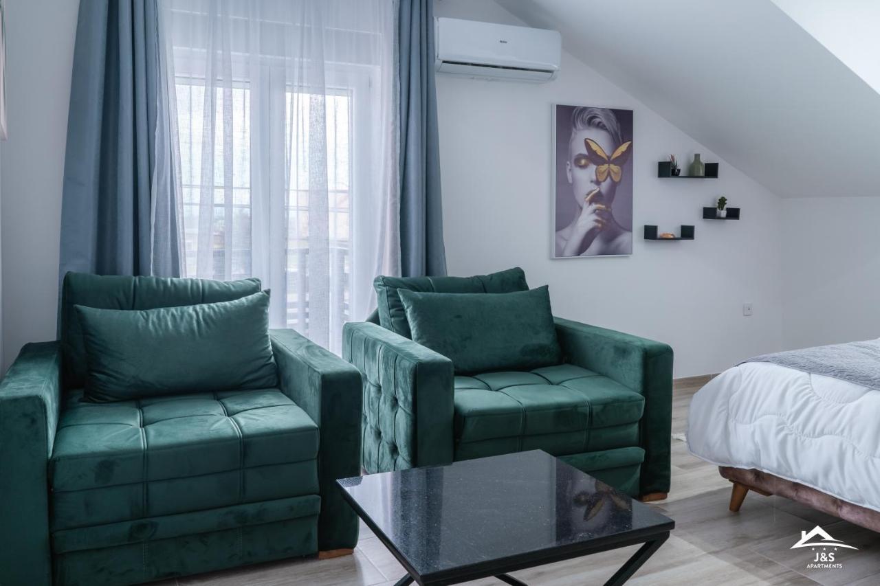J&S Apartments Ni 외부 사진