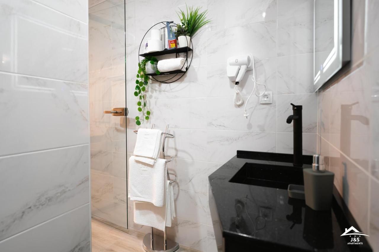 J&S Apartments Ni 외부 사진