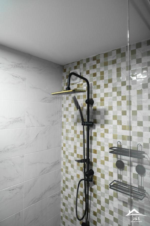J&S Apartments Ni 외부 사진