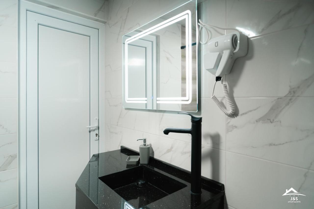 J&S Apartments Ni 외부 사진
